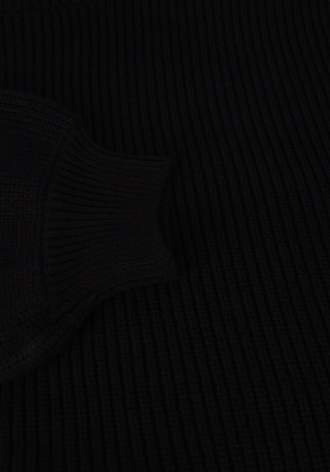 Schwarze GESTUZ Pullover MEBAGZ SHORT PULLOVER - large