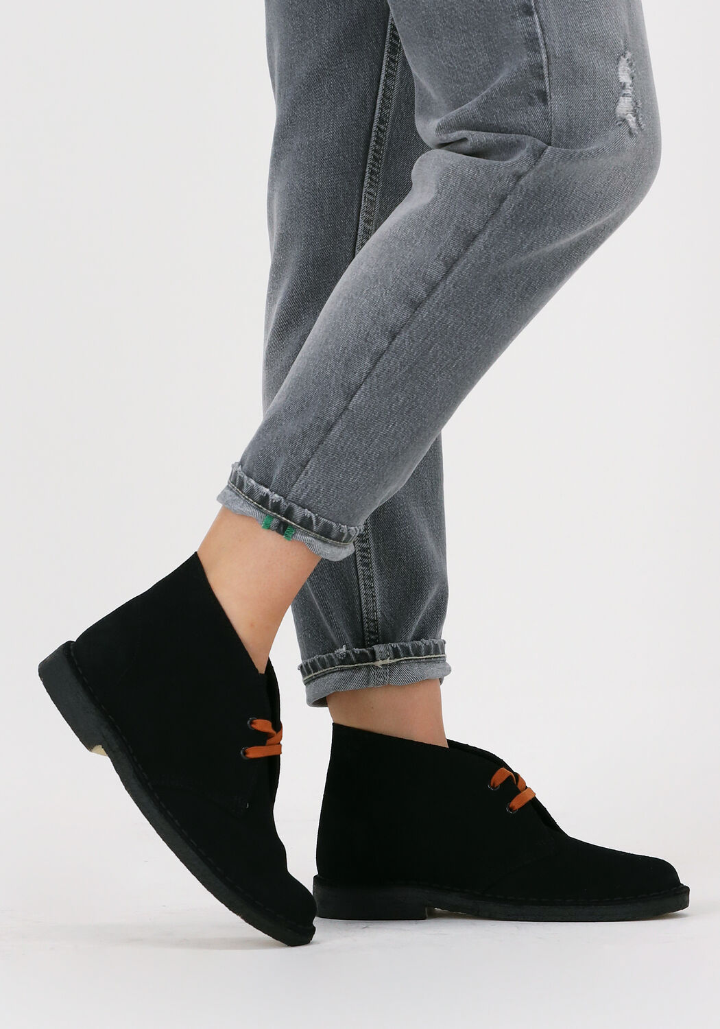 Schwarze CLARKS ORIGINALS DESERT BOOT DAMES Schnürschuhe | Omoda