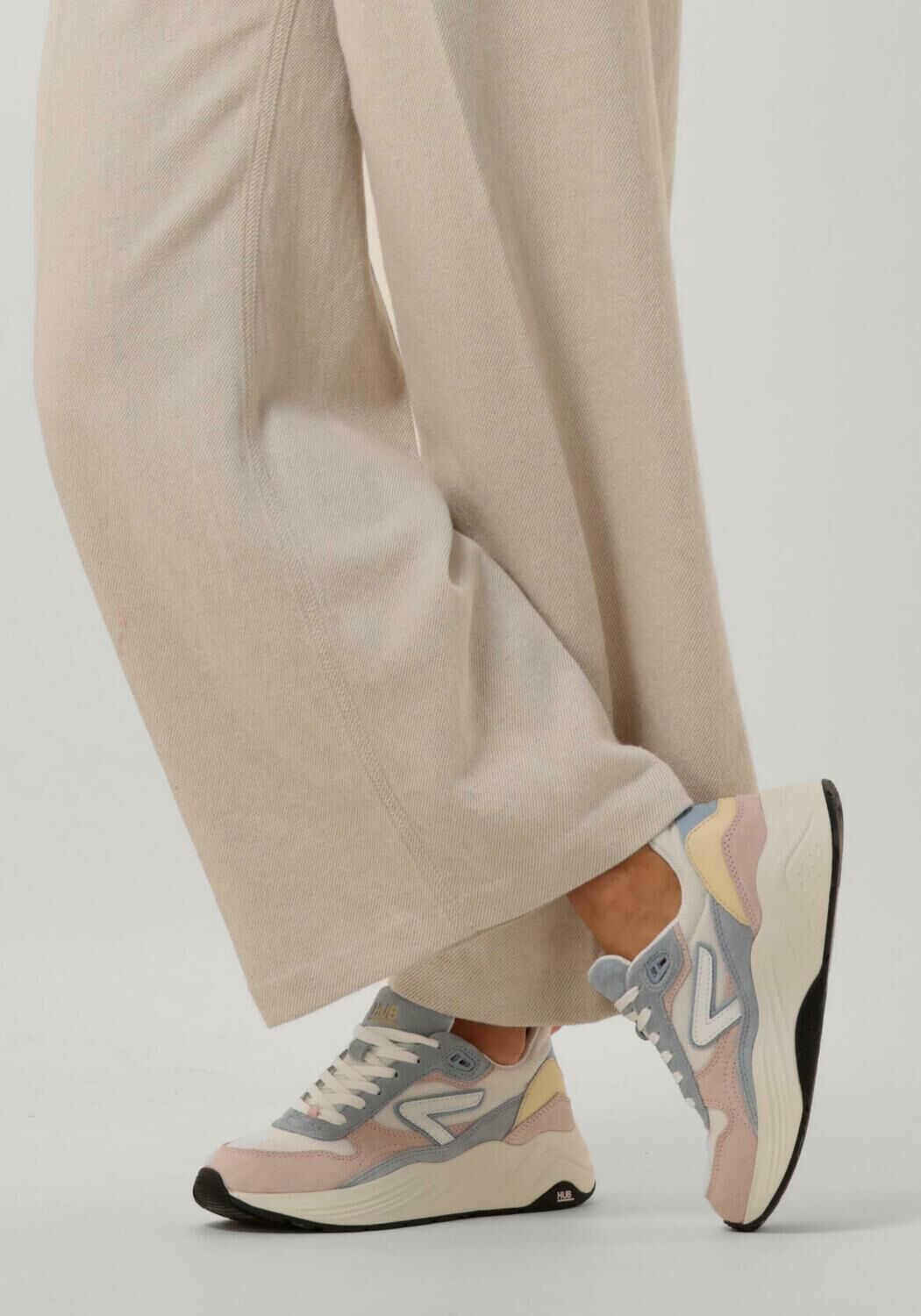 Wei&szlig;e HUB Sneaker Low GLIDE-Z - large