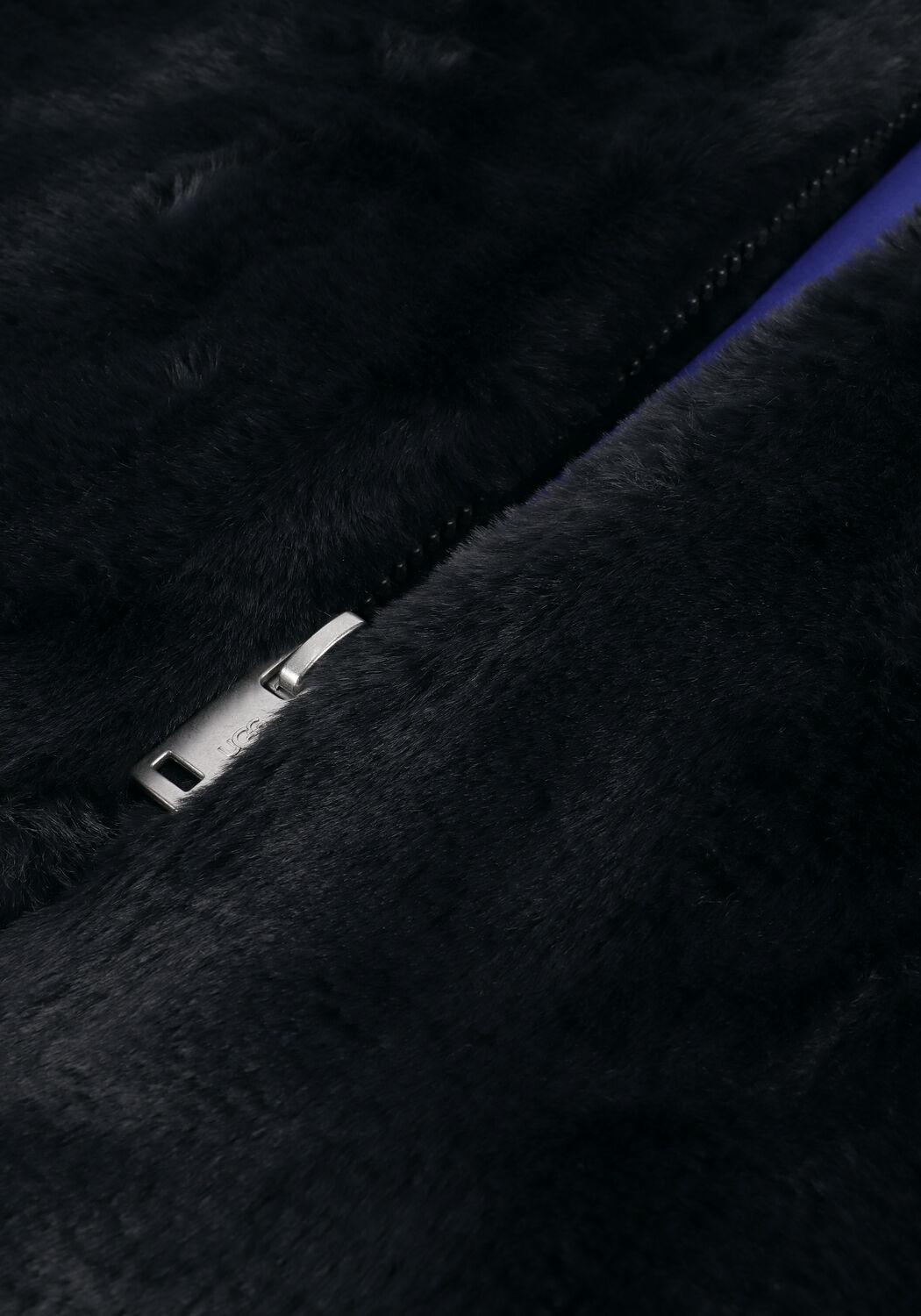 Schwarze UGG Fake-Fur-Jack W KOKO OVERSIZED FAUX FUR COAT - large