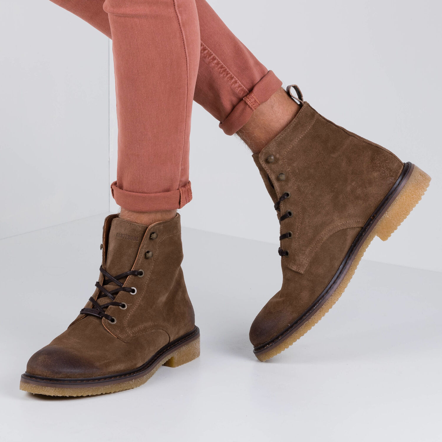 Taupe GROTESQUE Schn&uuml;rboots BUCKO 2 - large