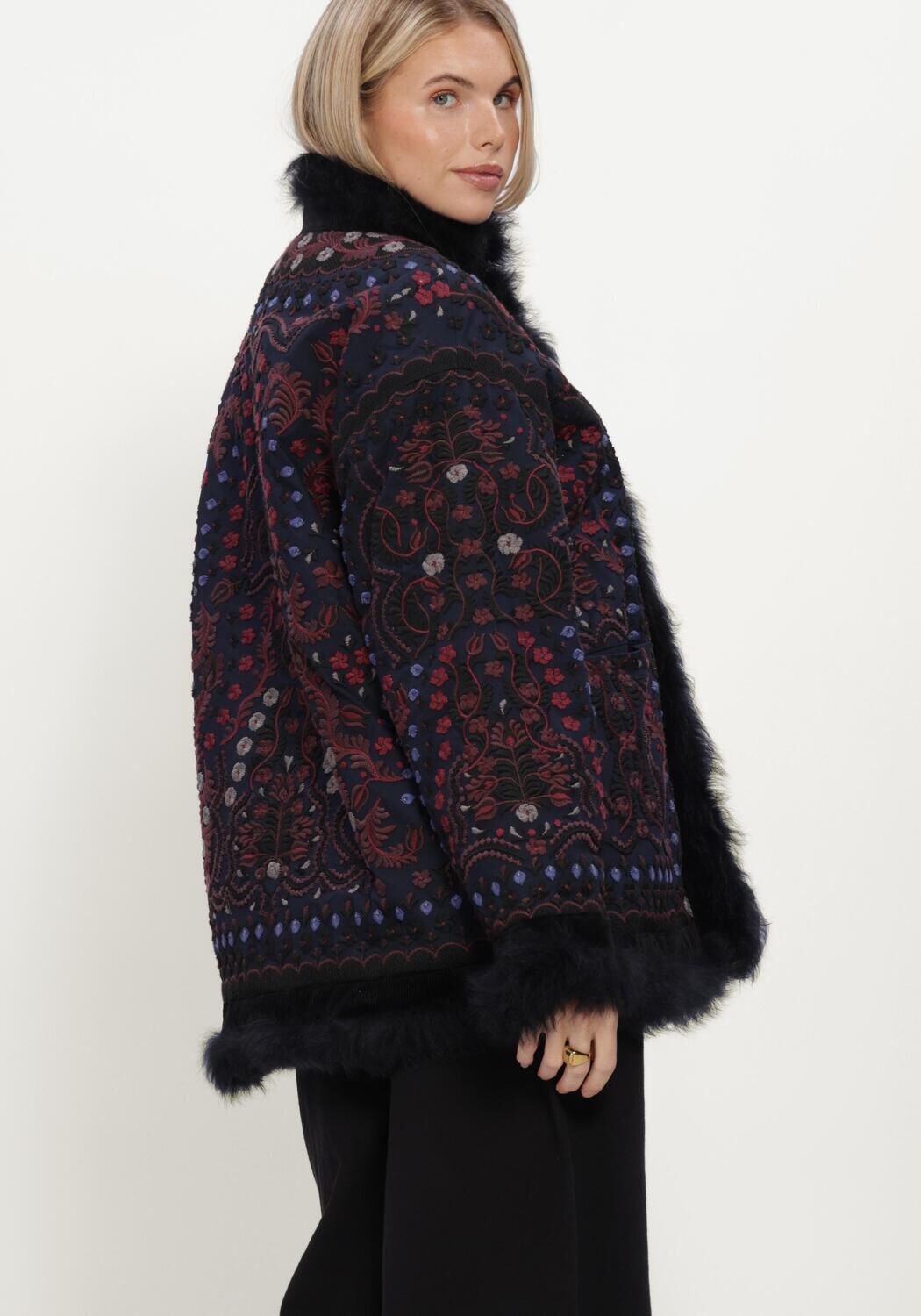 Mehrfarbige/Bunte ANTIK BATIK Fake-Fur-Jack IVAN JACKET - large