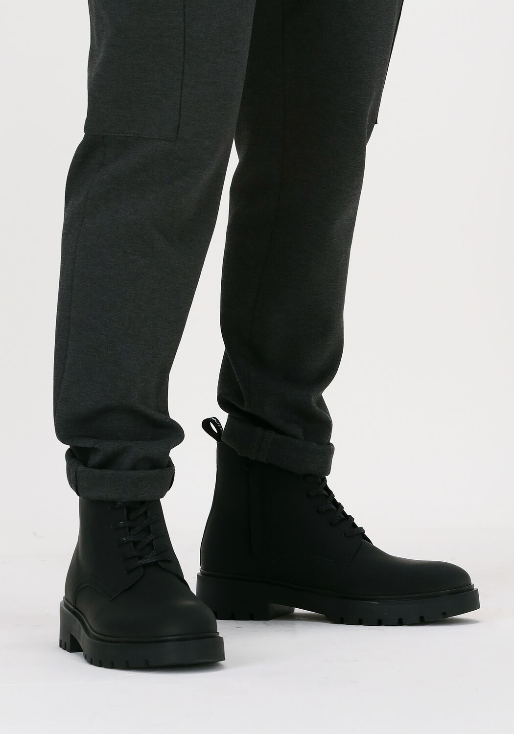 Schwarze CALVIN KLEIN Ankle Boots DESERT LOW LACEUP - large