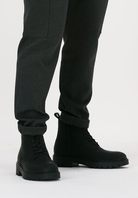 Schwarze CALVIN KLEIN Ankle Boots DESERT LOW LACEUP - large