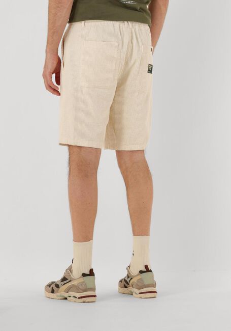 Nicht-gerade weiss ANERKJENDT Kurze Hose AKJAN CORDUROY SHORTS - large
