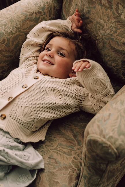 Nicht-gerade weiss BAJE STUDIO Strickjacke MOON - large