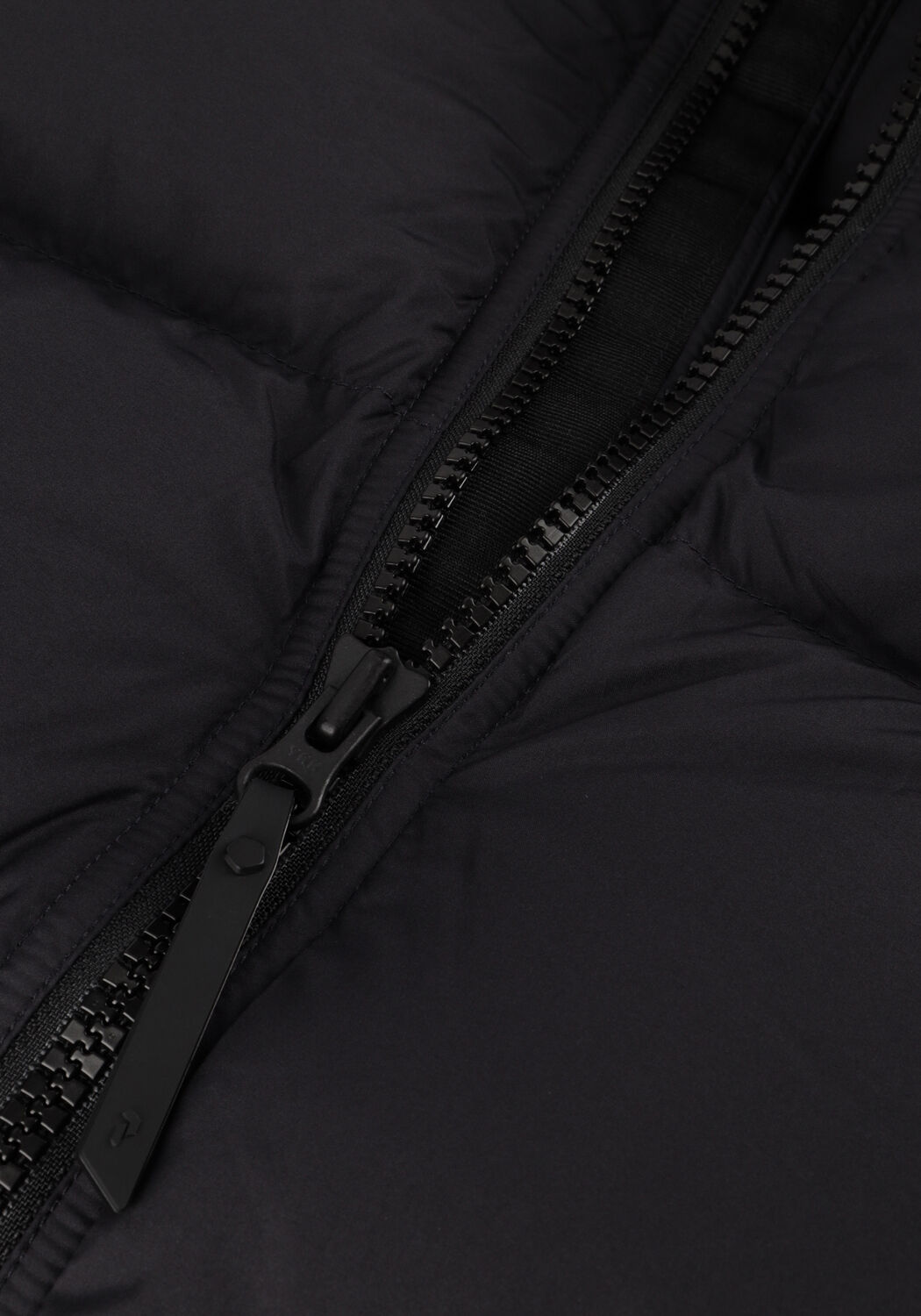 Schwarze PEAK PERFORMANCE Wattierte Jack RIVEL JACKET - large