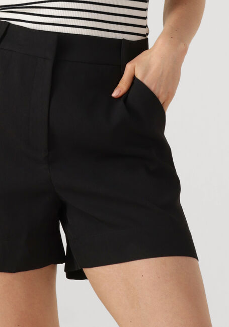 Schwarze MINUS Kurze Hose LIVINA SHORTS - large