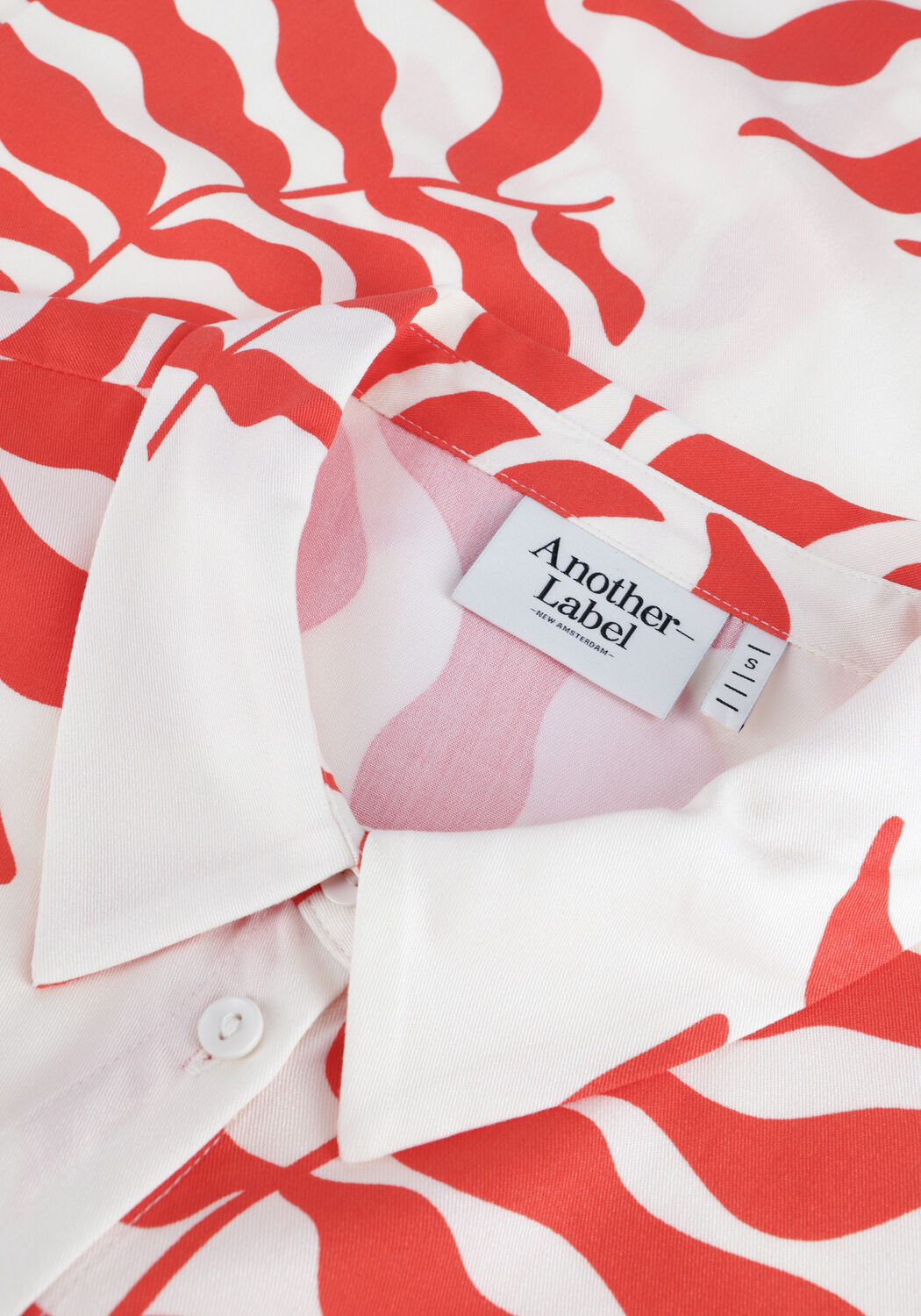 Orangene ANOTHER LABEL Blusen LIERE LEAF SHIRT - large