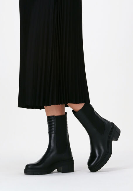 Schwarze UNISA Chelsea Boots JINA - large