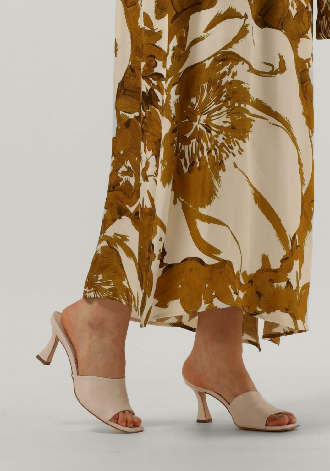 Beige NOTRE-V Mules 7731 - large