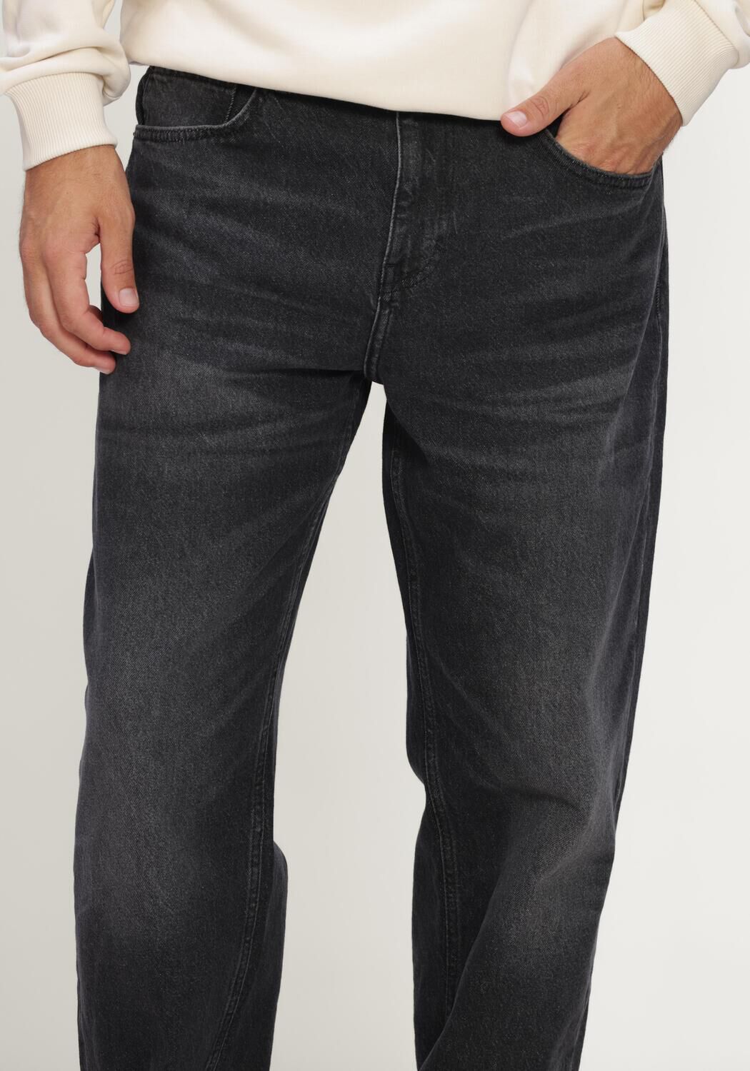 Schwarze LES DEUX Straight leg jeans RYDER WASHED DENIM JEANS - large