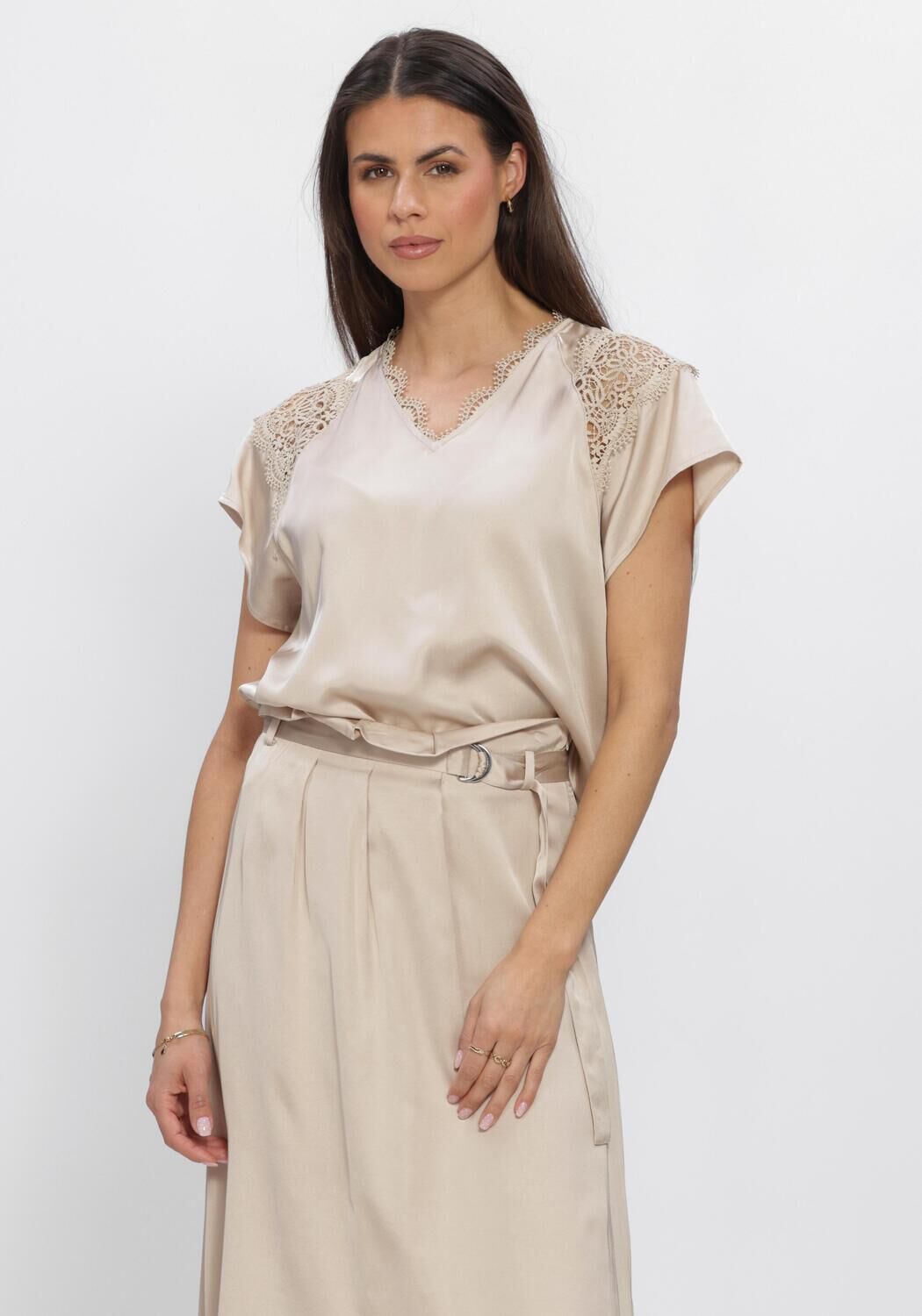 Beige BRUUNS BAZAAR Blusen WECKIABBSYNJE BLOUSE - large