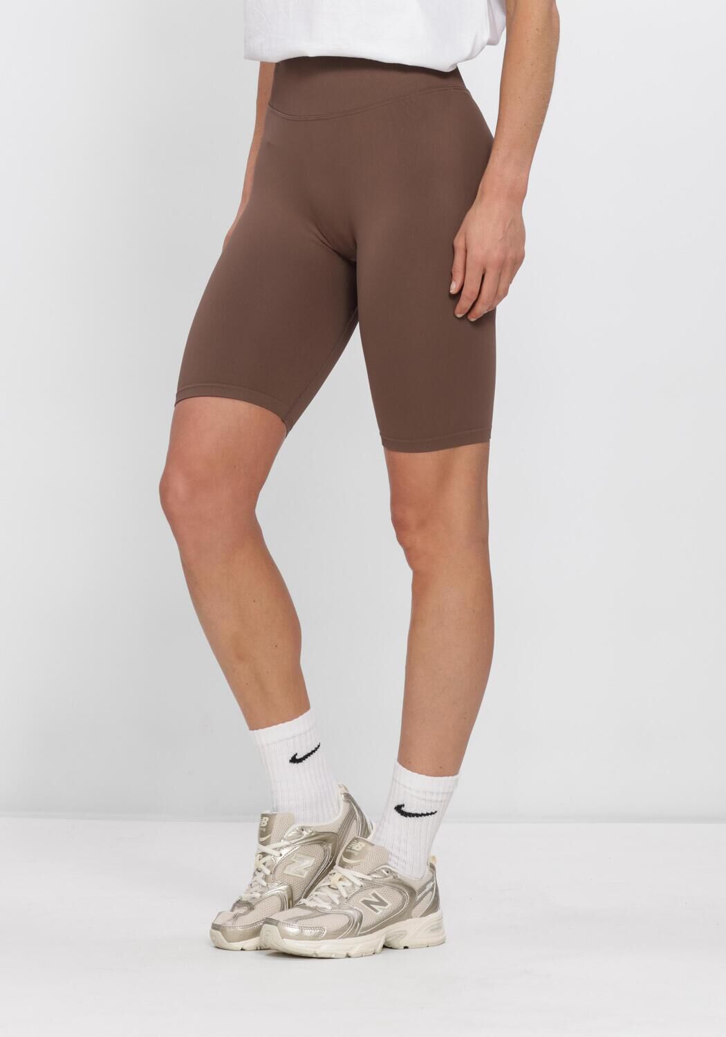 Braune AIM'N Hosen SHAPE SEAMLESS BIKER SHORTS - large