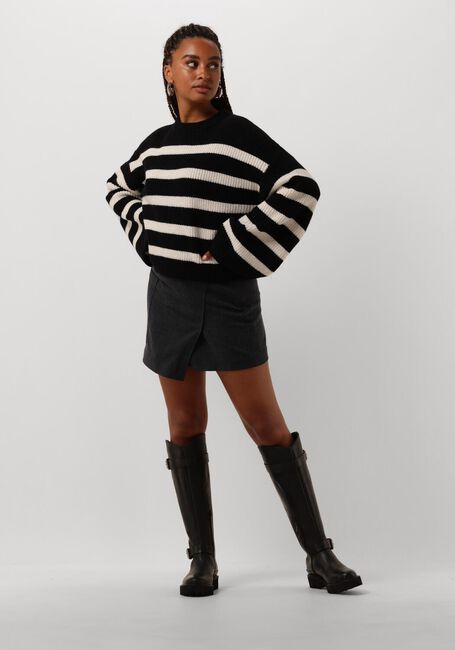 Schwarze EDITED Pullover LOUISE JUMPER - large