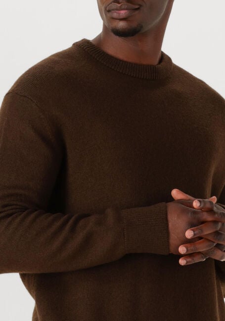 Braune SELECTED MEN Pullover SLHARNE LS KNIT RELAXED WOOL CREW NECK - large