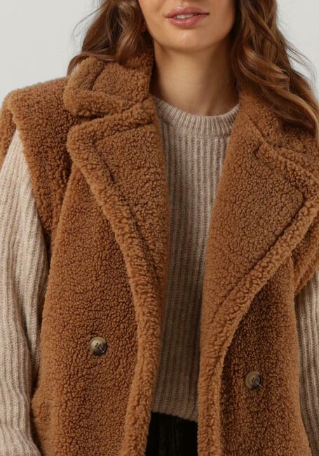 Camelfarbene NOTRE-V Gilet TEDDY GILET - large