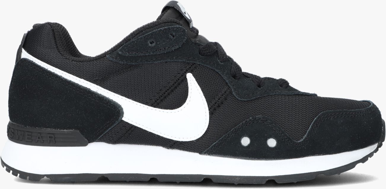 Schwarze NIKE Sneaker low VENTURE RUNNER WMNS Omoda