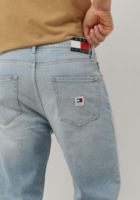 Hellblau TOMMY JEANS Straight leg jeans DAD JEAN RGLR TPRD - large