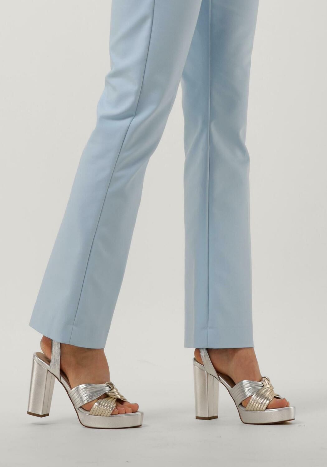 Silberne FABIENNE CHAPOT Pumps NOLITA KNOT PUMP - large