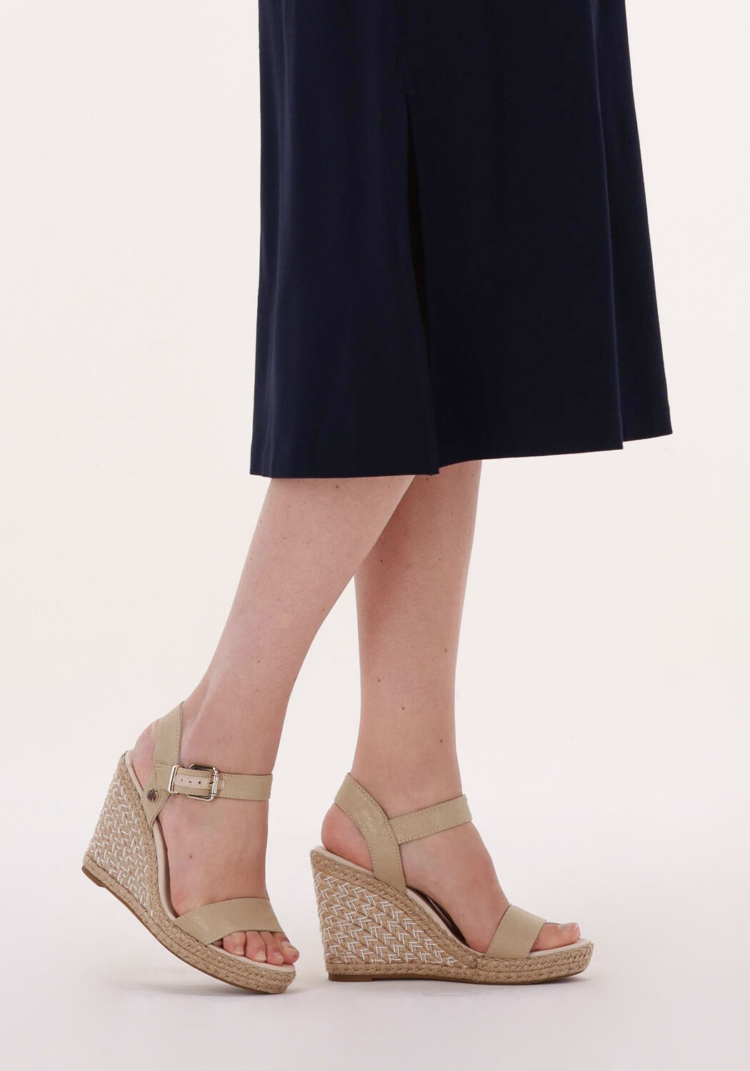 Goldfarbene TOMMY HILFIGER Sandalen SHINY TOUCHES HIGH WEDGE - large