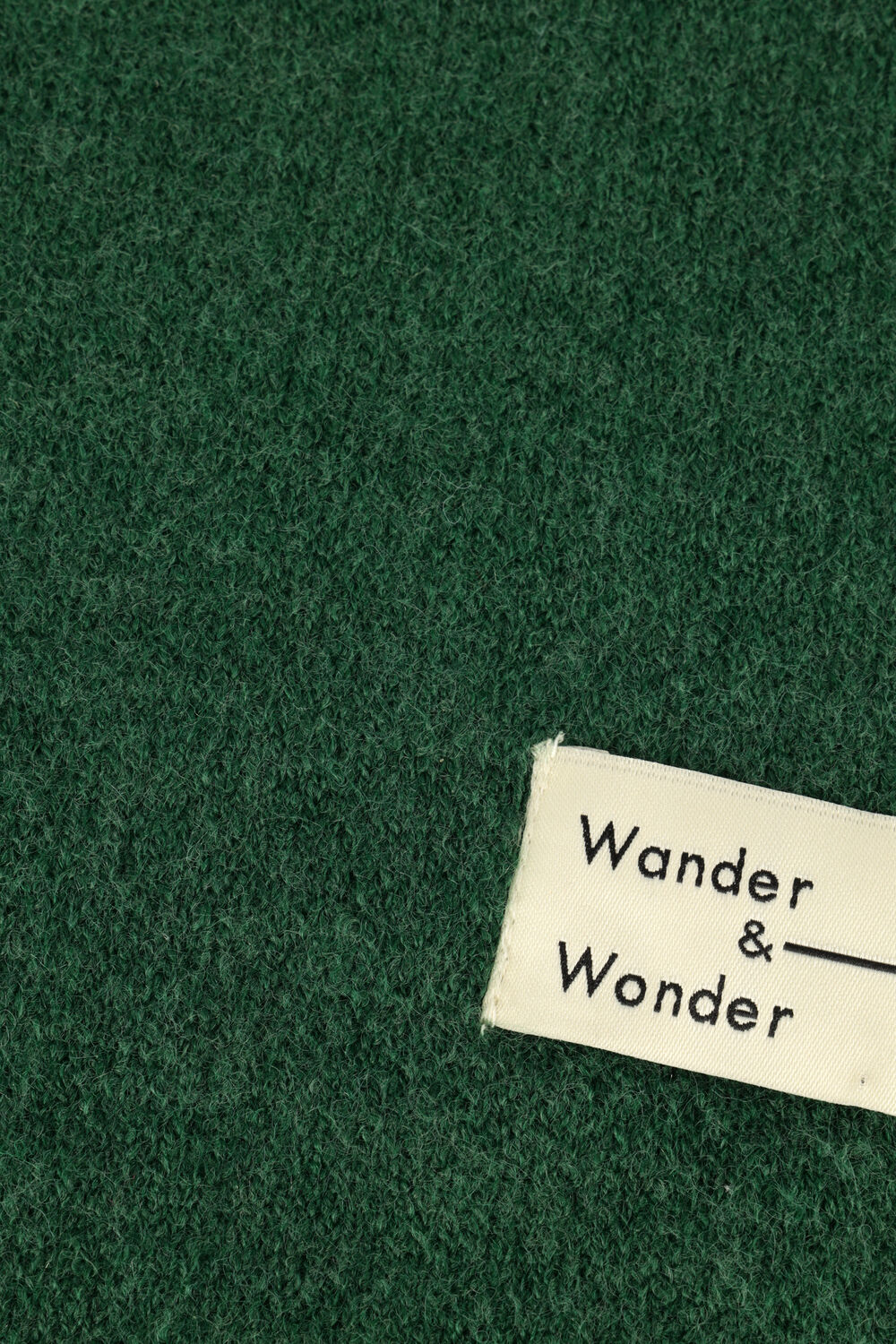 Gr&uuml;ne WANDER & WONDER Schal FRINGED SCARF - large