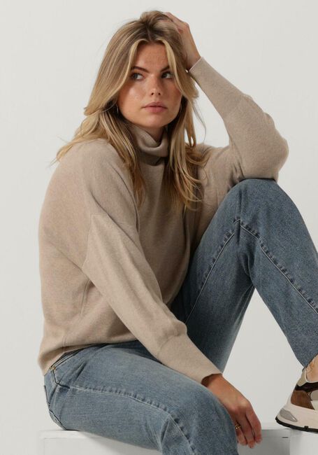 Sand KNIT-TED Rollkragenpullover MARA - large