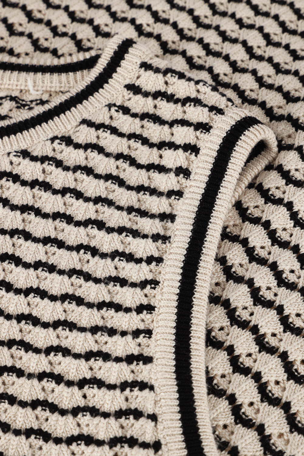 Nicht-gerade weiss OBJECT Top OBJESTER RE PATTERN TANK TOP DIV - large