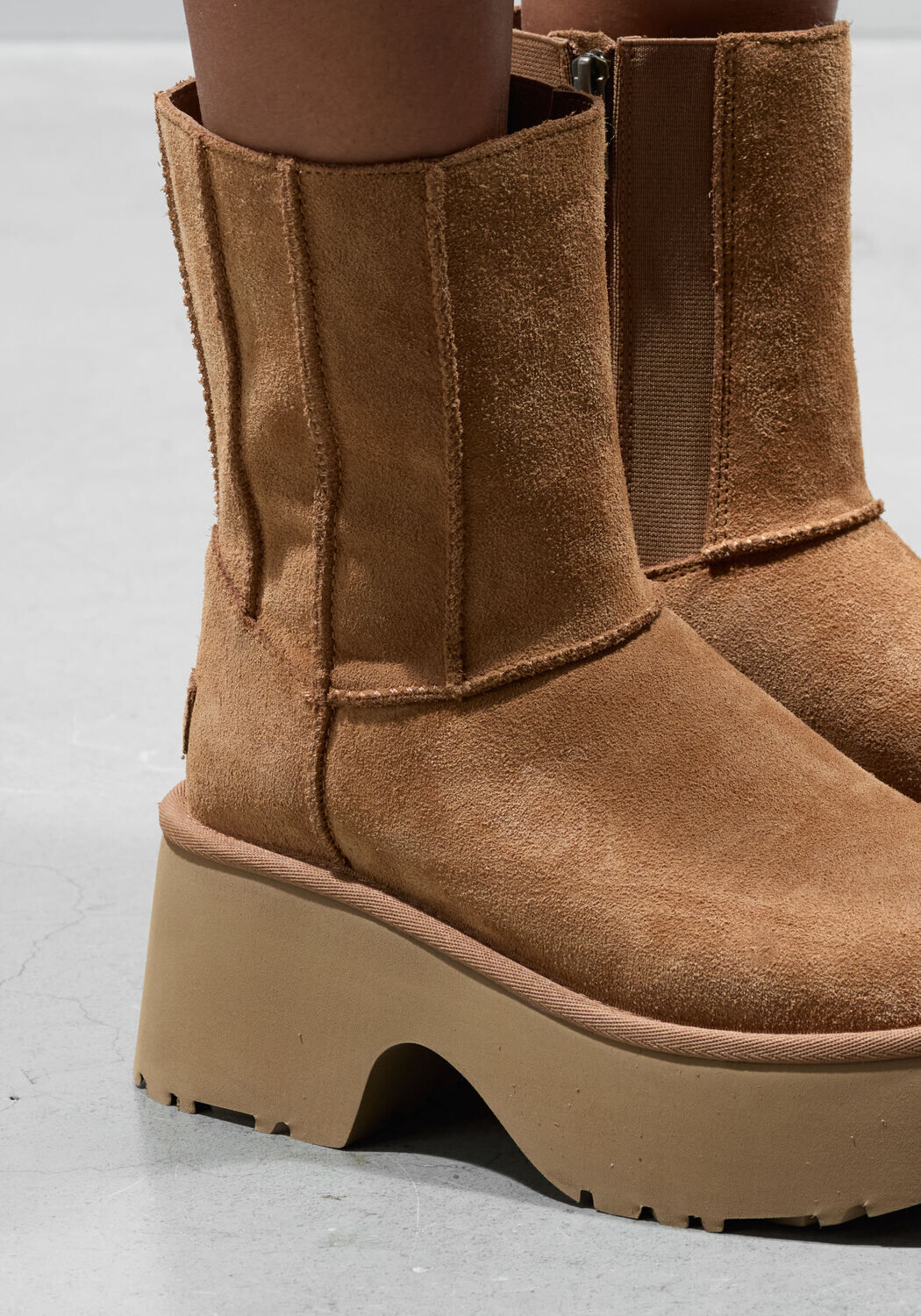 Cognacfarbene UGG Winterstiefel CLASSIC TWIN SEAM NEW HEIGHTS - large