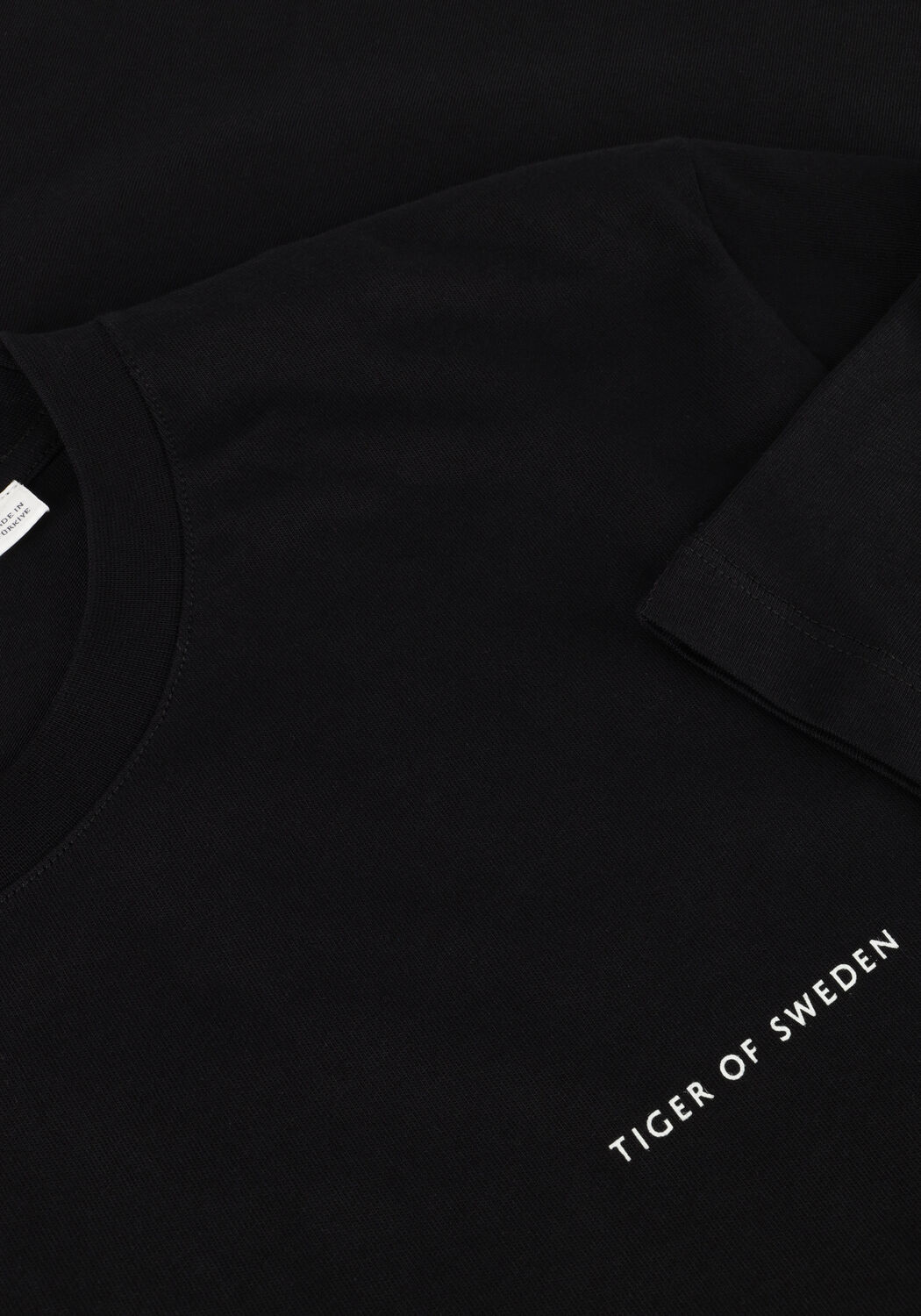 Schwarze TIGER OF SWEDEN T-shirt PRO. - large