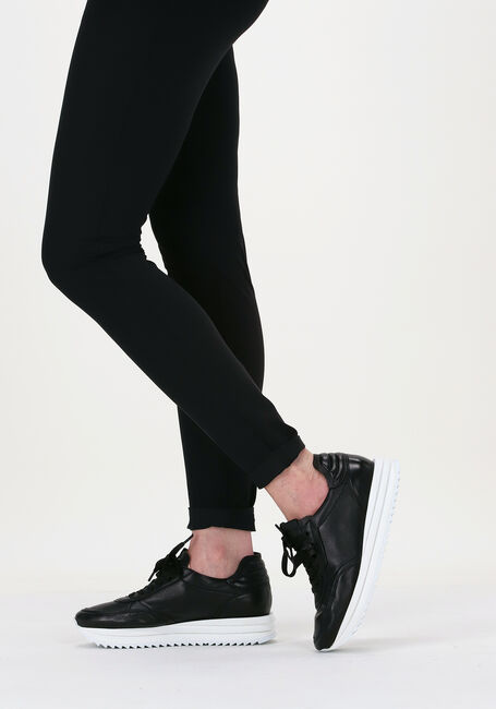 Schwarze KENNEL & SCHMENGER Sneaker Low 19400 - large