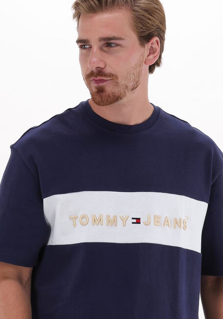 Dunkelblau TOMMY JEANS T-shirt TJM PRINTED ARCHIVE TEE - large