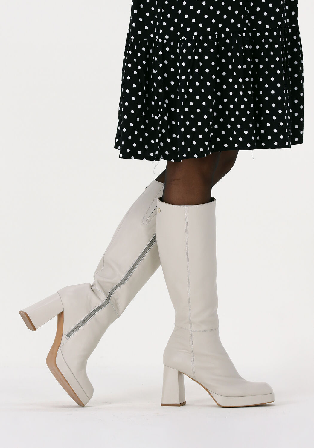 Wei&szlig;e NOTRE-V Hohe Stiefel AO131 - large