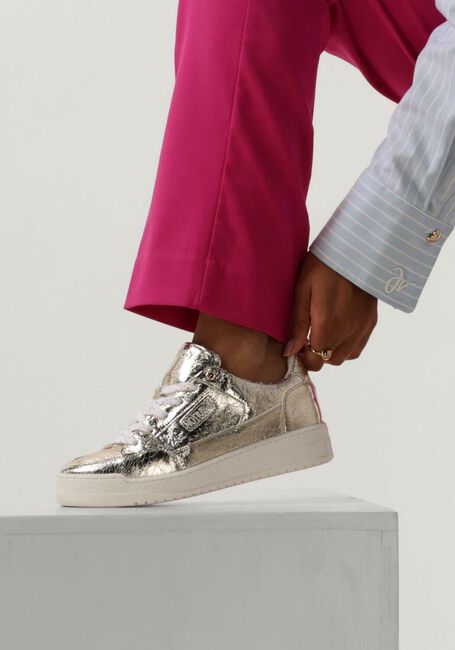 Goldfarbene NOTRE-V Sneaker Low YENTHE 2 - large