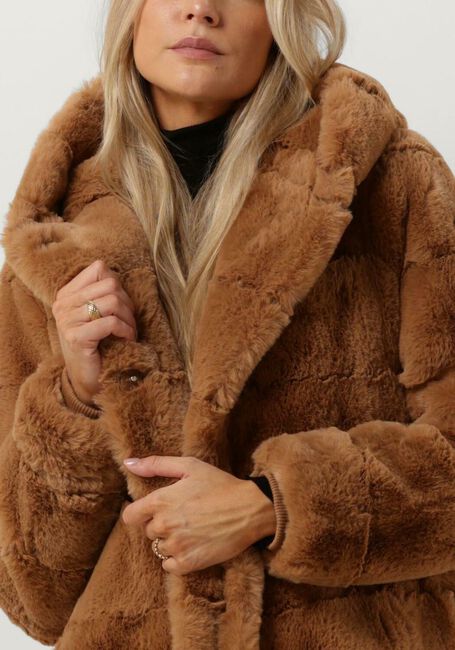 Camelfarbene MOSCOW Fake-Fur-Jack 10-09-NADJANA - large