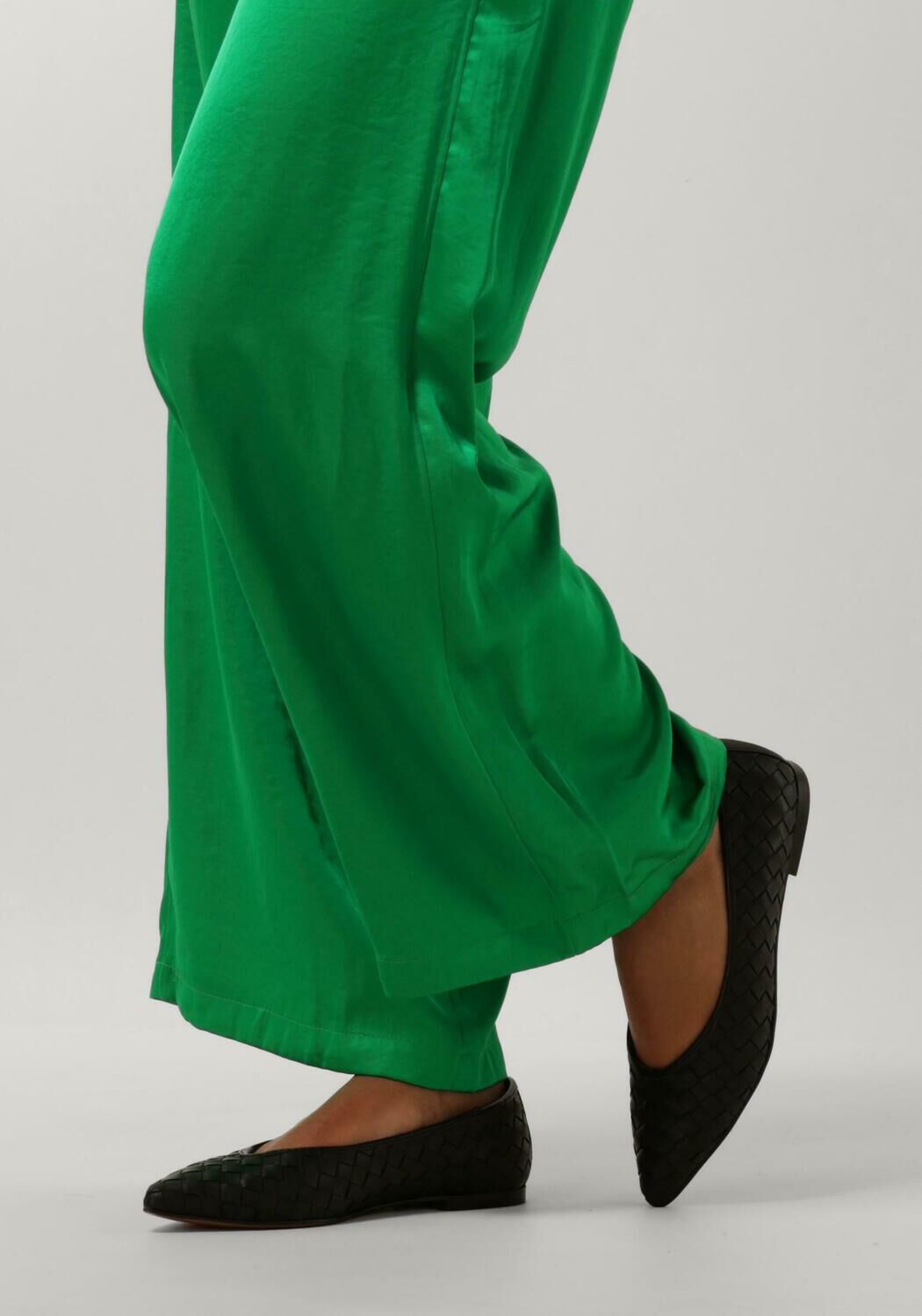 Schwarze TORAL Ballerinas MAGDA - large