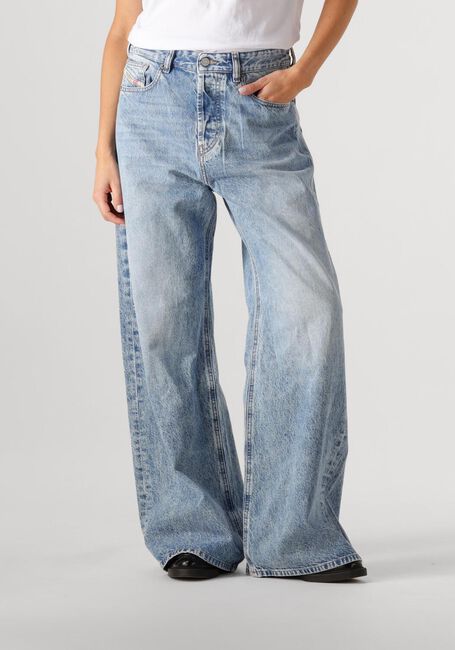 Blaue DIESEL Wide jeans 1996 D-SIRE - large