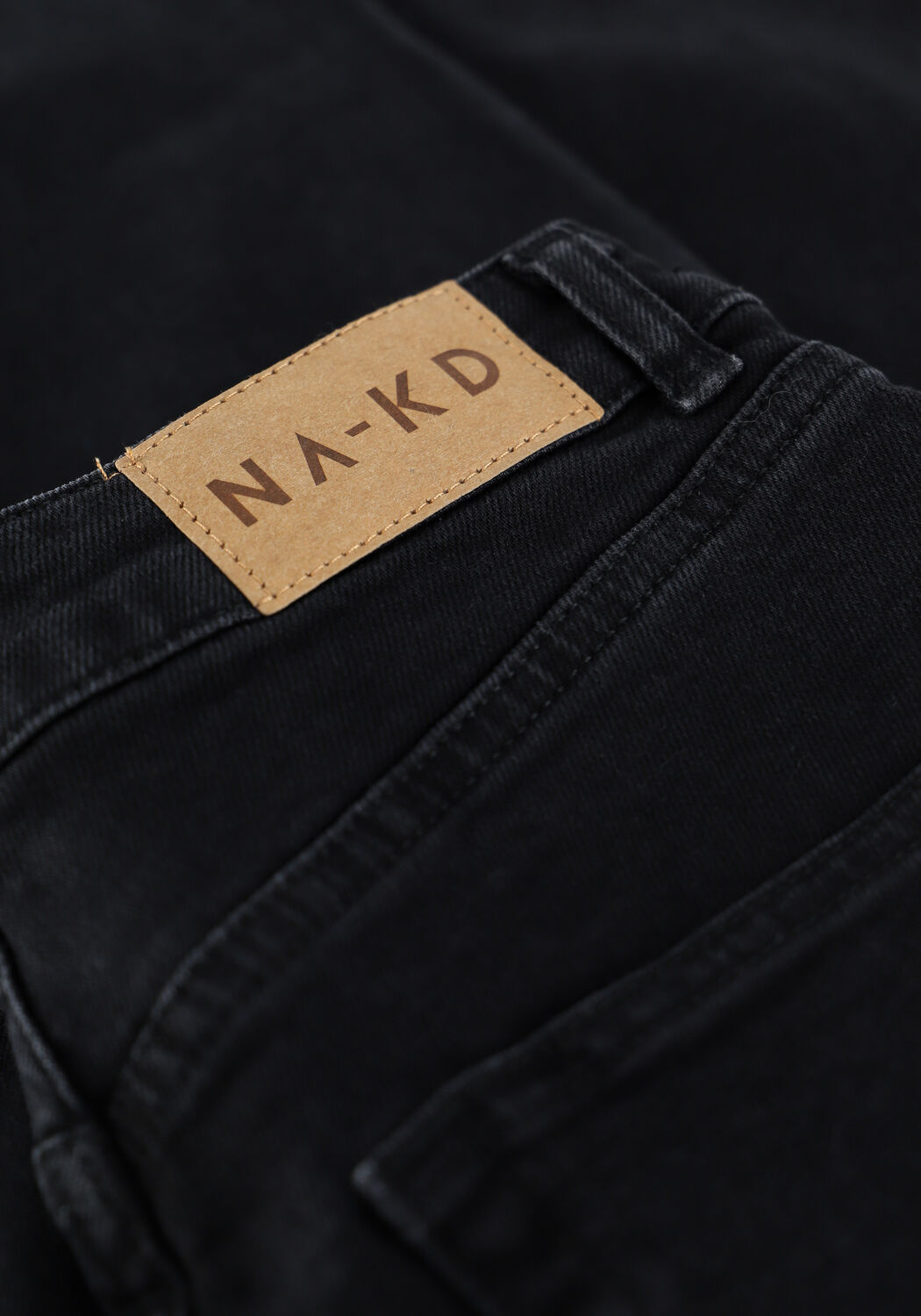 Schwarze NA-KD Mom jeans COMFORT MOM JEANS - large