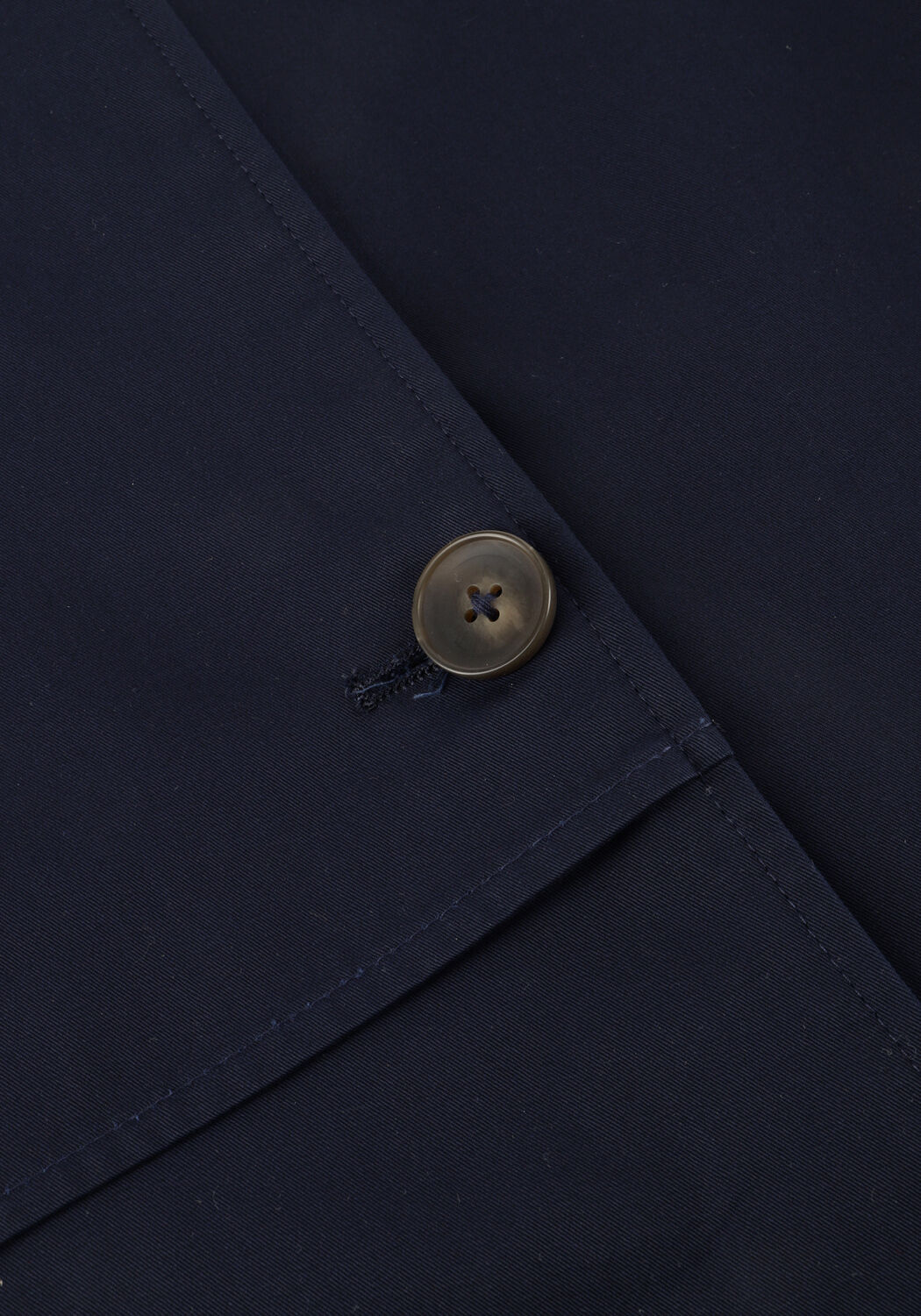 Dunkelblau WITHBLACK Jack WBLOPHELIA SHORT TRENCHCOAT - large