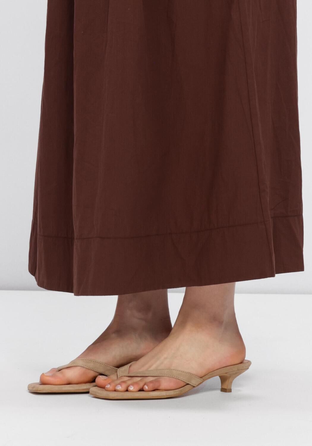 Camelfarbene NOTRE-V Sandalen 88801 - large