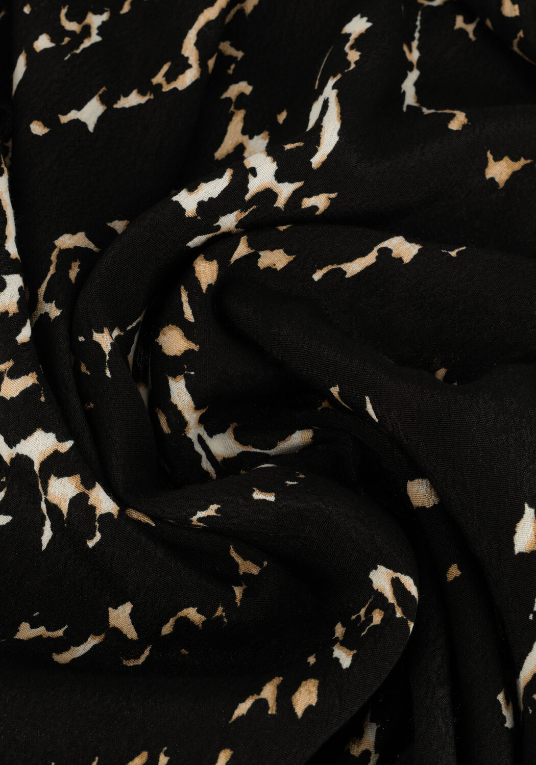 Schwarze ALIX THE LABEL Blusen LADIES WOVEN ANIMAL LINES OVERSIZED BLOUSE - large