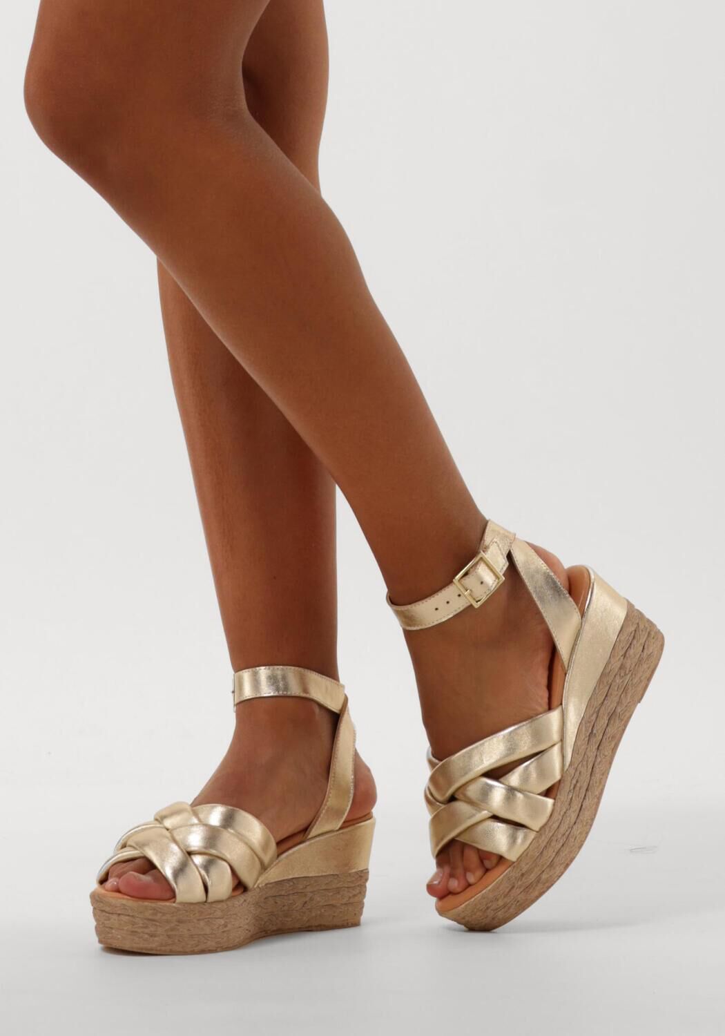 Goldfarbene NOTRE-V Sandalen 15510 - large