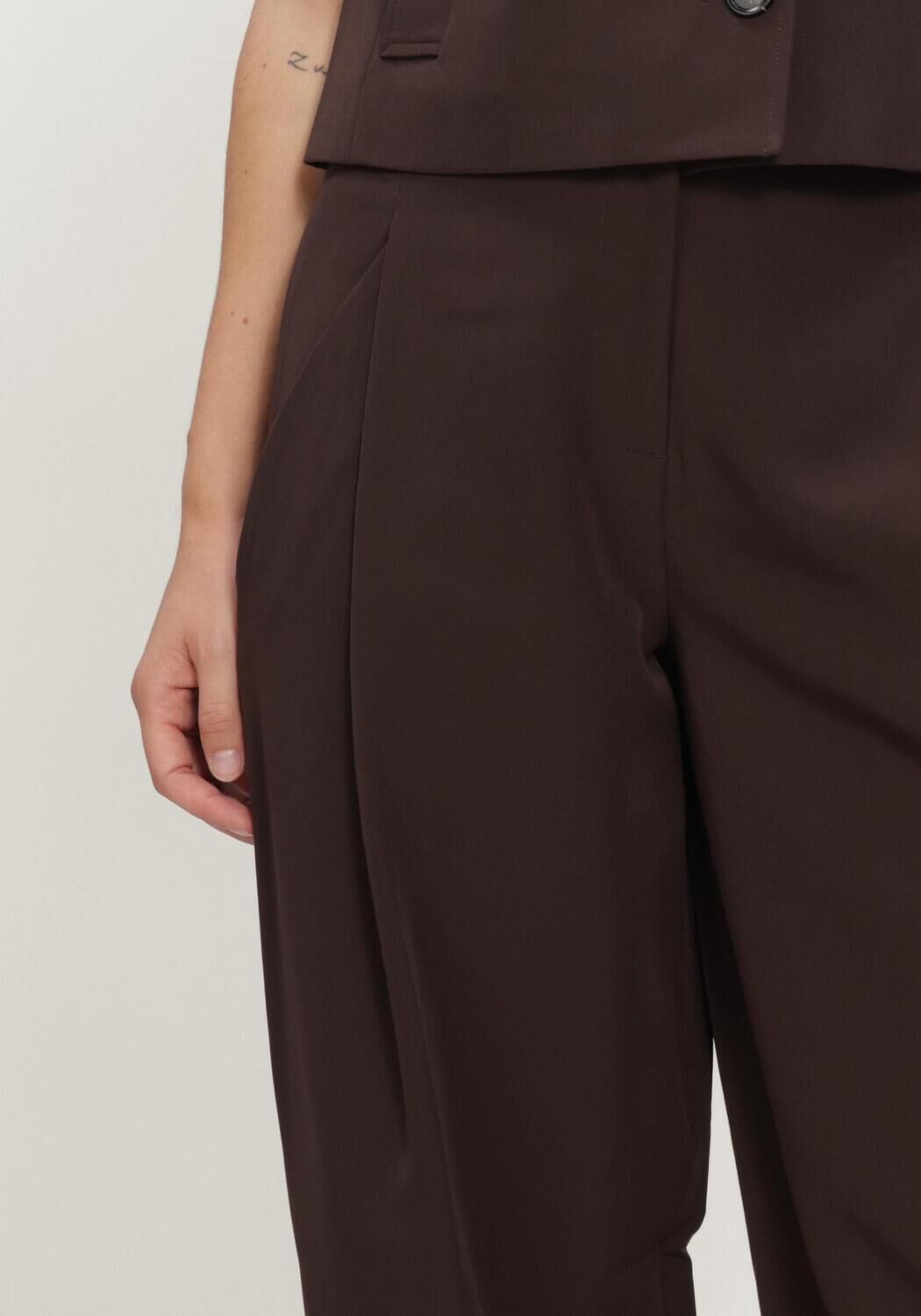 Braune BRUUNS BAZAAR Hosen RUBYSUSBBJONAT PANTS - large