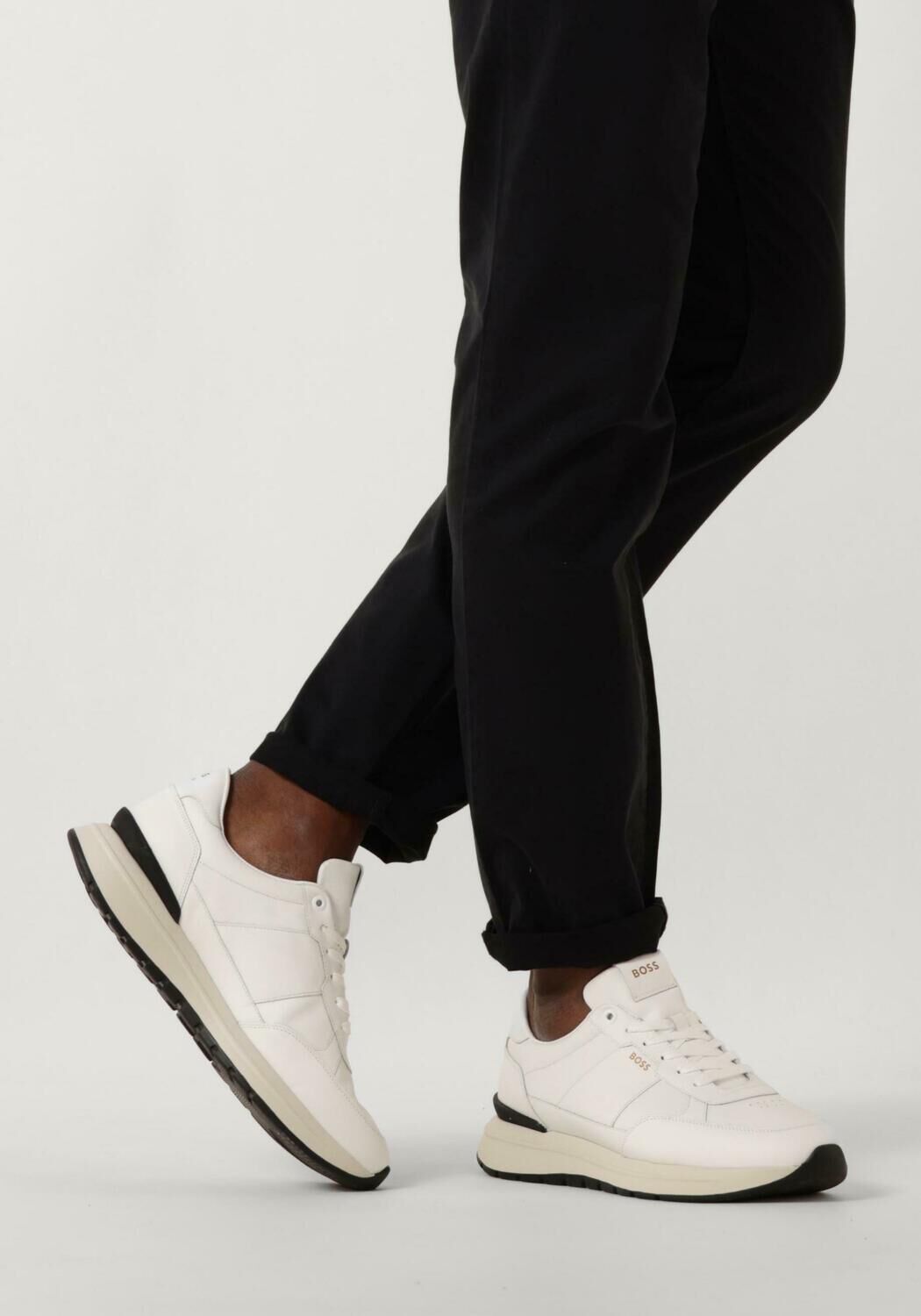 Wei&szlig;e BOSS Sneaker Low JACE RUNN - large