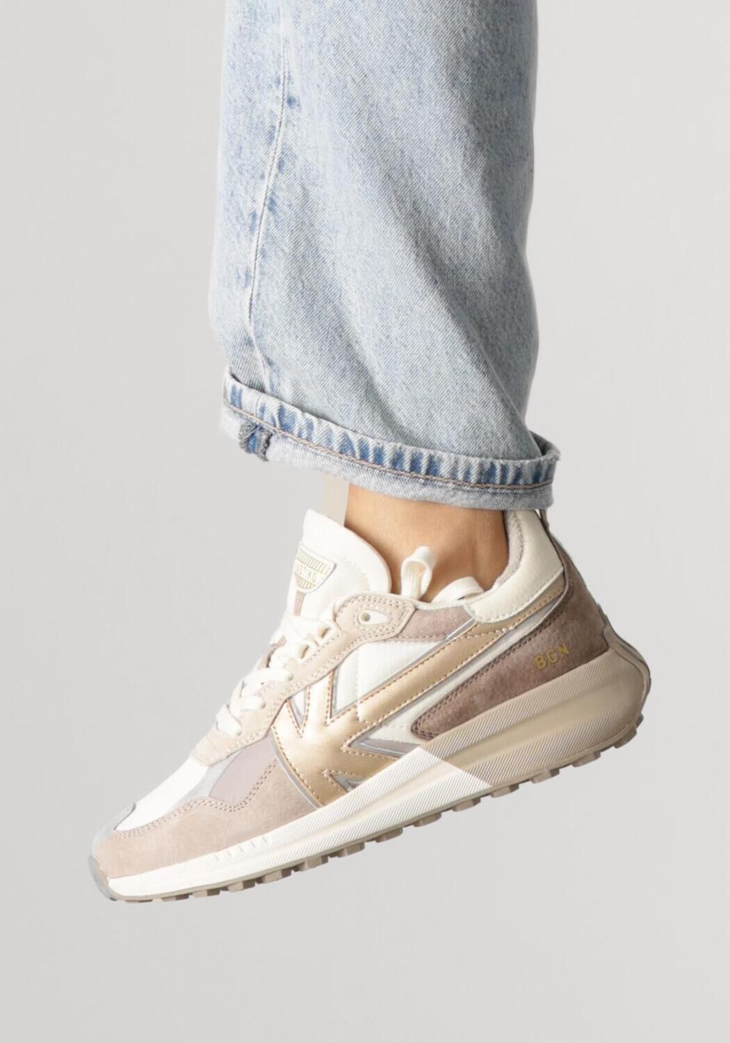 Wei&szlig;e KAOTIKO Sneaker Low DETROIT - large