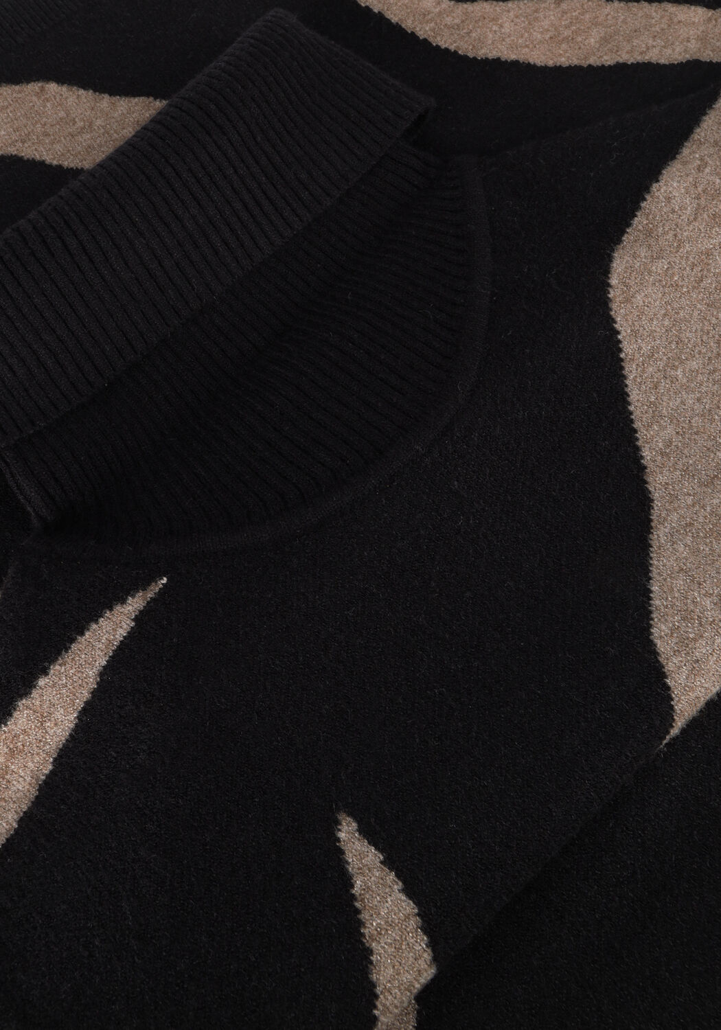 Schwarze OBJECT Minikleid OBJRAY L/S KNIT ROLLNECK DRESS - large