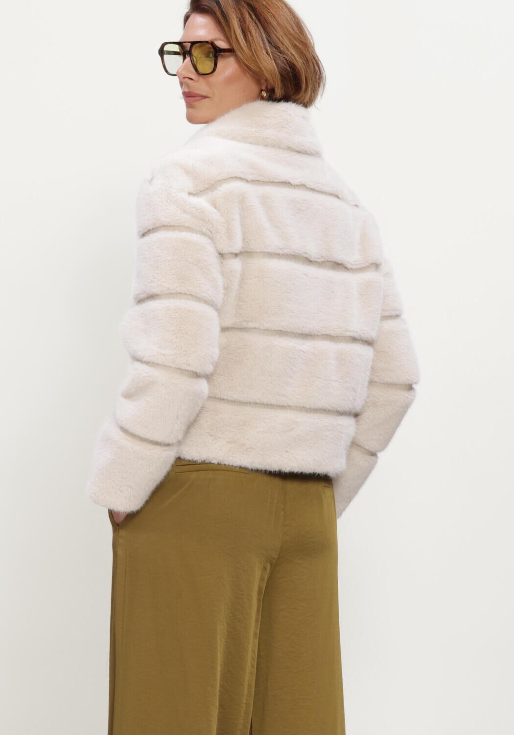 Creme BEAUMONT Fake-Fur-Jack ELSIE JACKET - large