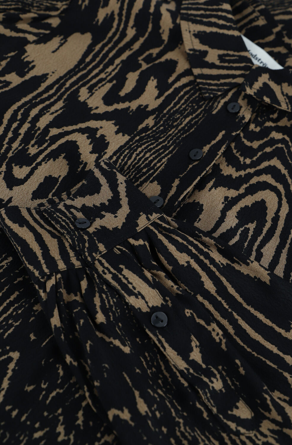 Camelfarbene MODSTR&Ouml;M Midikleid MAE PRINT DRESS - large