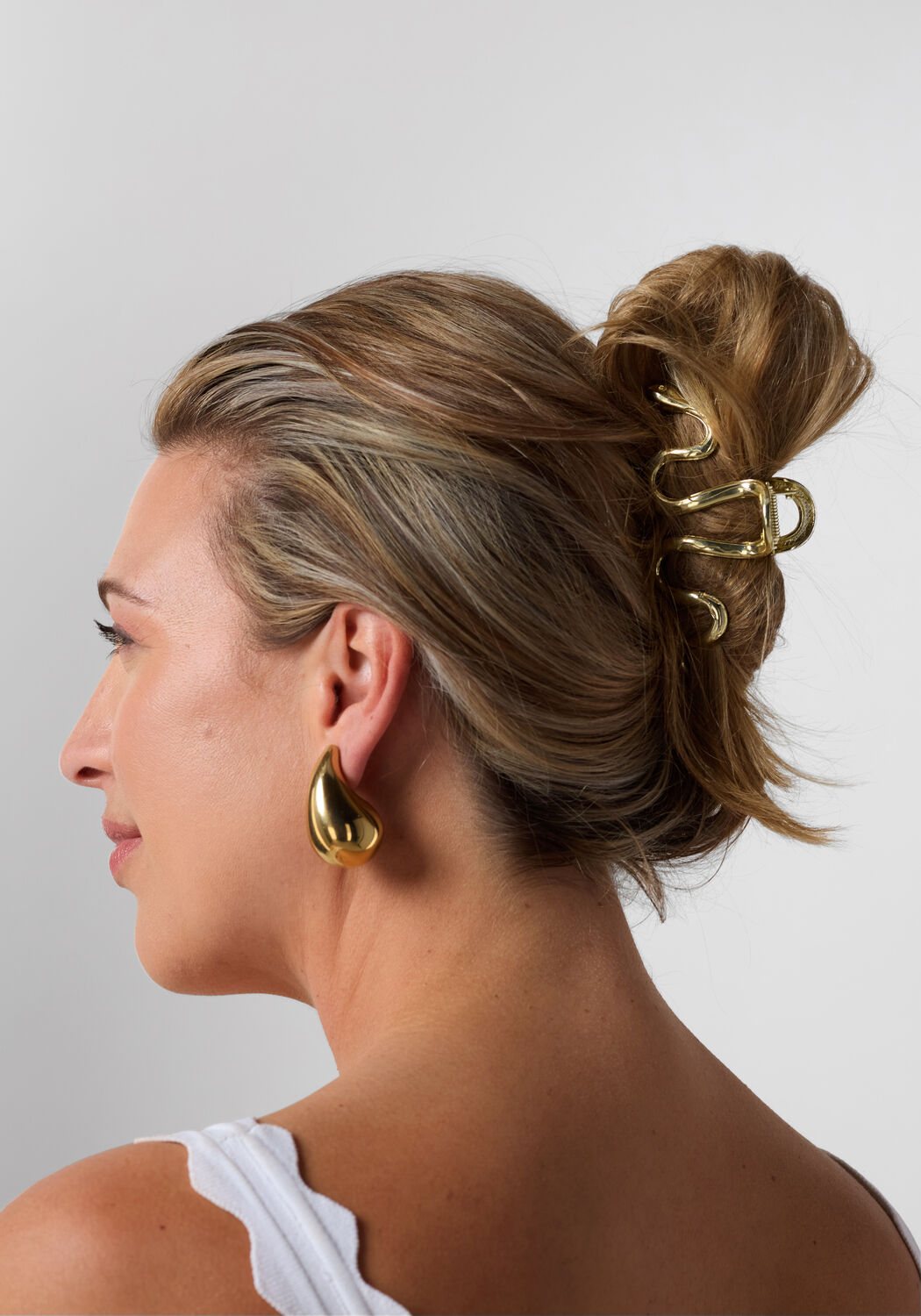 Goldfarbene OMODA ATELIER Haarschmuck X BO - large