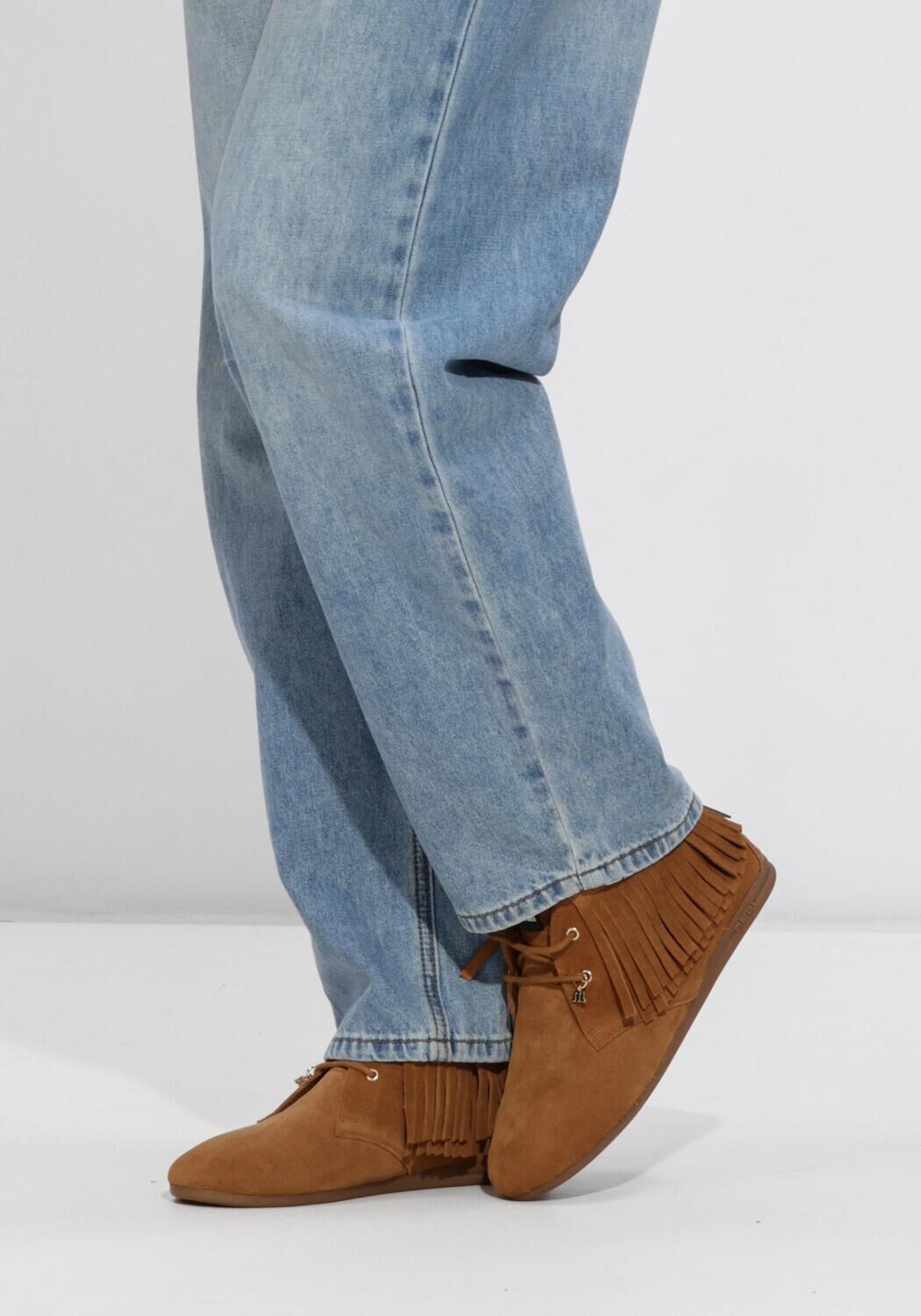 Camelfarbene MARUTI Schn&uuml;rschuhe EDEN - large